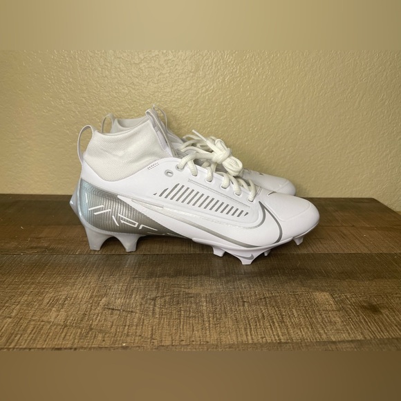 Nike Vapor Edge Pro 360 2 “White Metallic Silver”- Size 11 Men.
